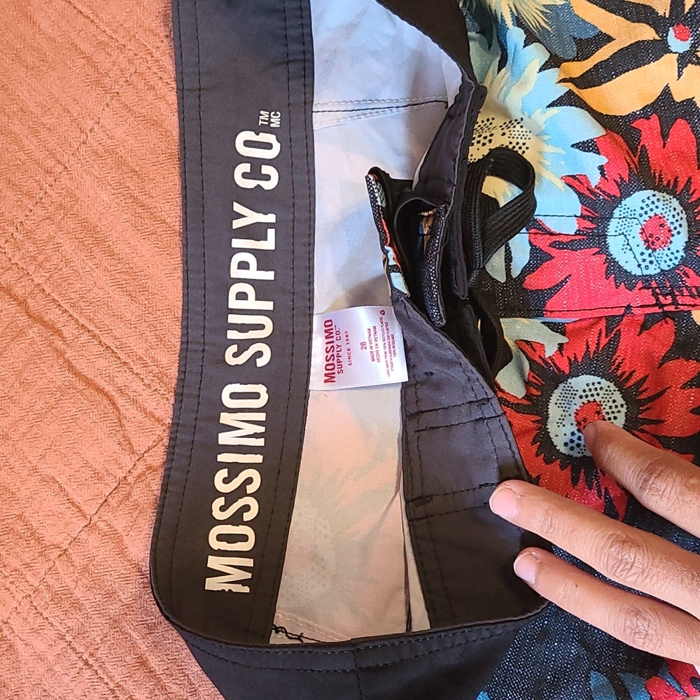 Mossimo supply Co. Men's size 28 board shorts - Picture 2 of 11